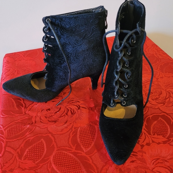 Black Laced Granny Boots - Picture 2 of 2